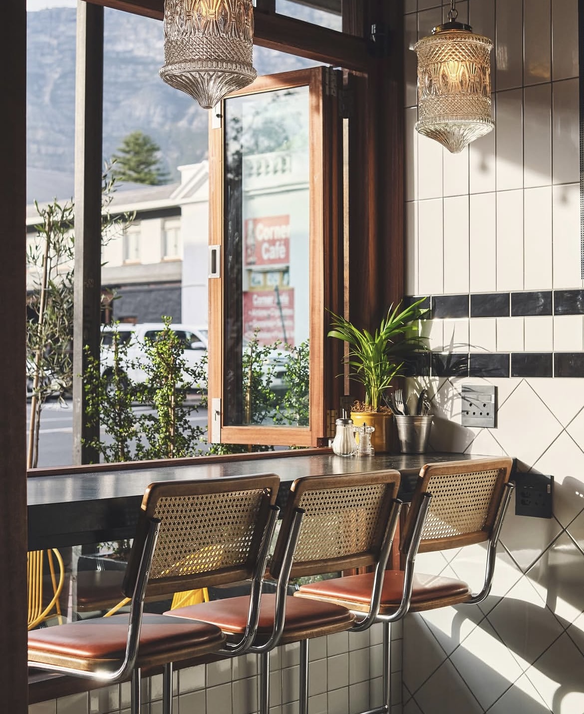 Egghead Diner